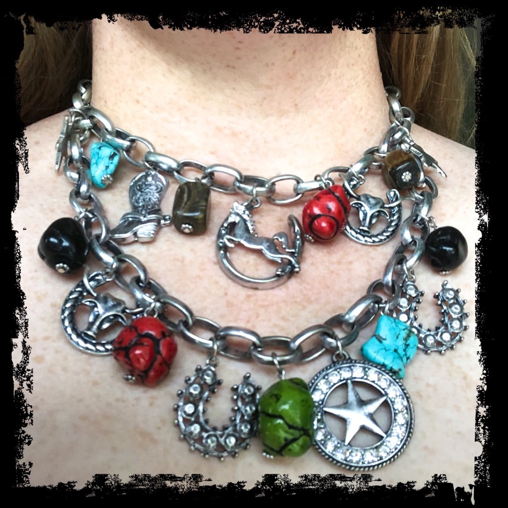 NWOT Silver Tone Chunky Western Charm Necklace